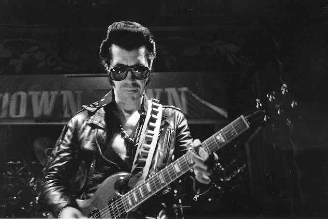 “Datemi un coltello”. E Link Wray inventò la distorsione
